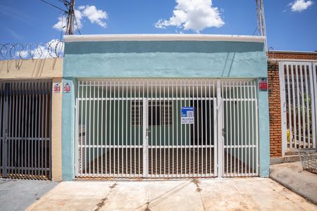 Casa para alugar com 125m², 2 quartos e 2 vagas Casa para alugar com 125m², 2 quartos e 2 vagasFachada