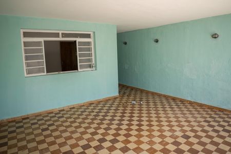 Casa para alugar com 125m², 2 quartos e 2 vagas Casa para alugar com 125m², 2 quartos e 2 vagasQuintal