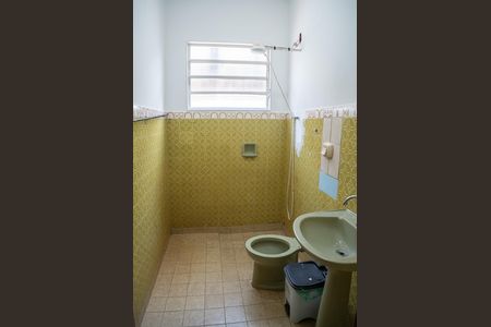 Casa para alugar com 125m², 2 quartos e 2 vagas Casa para alugar com 125m², 2 quartos e 2 vagasBanheiro