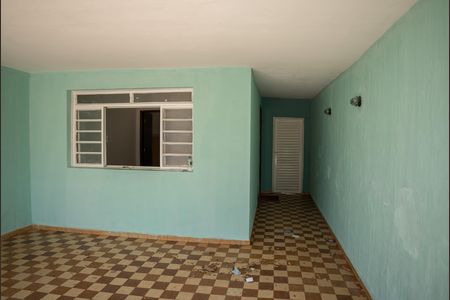 Casa para alugar com 125m², 2 quartos e 2 vagas Casa para alugar com 125m², 2 quartos e 2 vagasQuintal