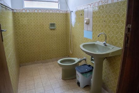 Casa para alugar com 125m², 2 quartos e 2 vagas Casa para alugar com 125m², 2 quartos e 2 vagasBanheiro