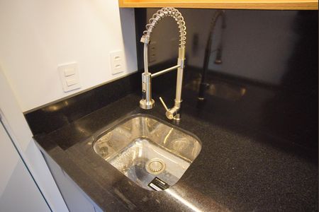 Cozinha de kitnet/studio à venda com 1 quarto, 41m² em Boa Vista, Porto Alegre