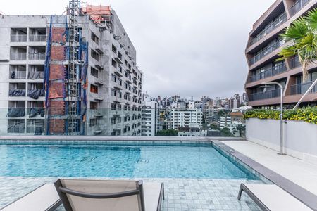 Apartamento à venda com 41m², 1 quarto e 1 vaga Apartamento à venda com 41m², 1 quarto e 1 vagaÁrea comum - Piscina