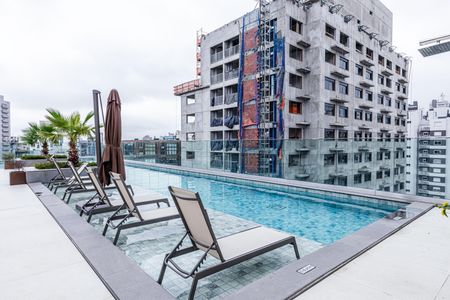 Apartamento à venda com 41m², 1 quarto e 1 vaga Apartamento à venda com 41m², 1 quarto e 1 vagaÁrea comum - Piscina