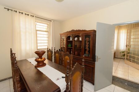 Casa para alugar com 240m², 4 quartos e 4 vagasSala de Jantar