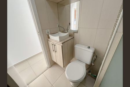 Apartamento à venda com 55m², 3 quartos e 1 vaga Apartamento à venda com 55m², 3 quartos e 1 vagaBanheiro