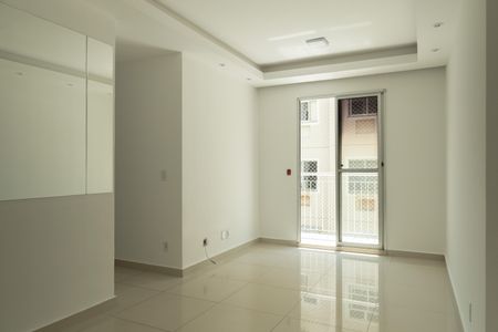 Apartamento à venda com 55m², 3 quartos e 1 vaga Apartamento à venda com 55m², 3 quartos e 1 vagaSala