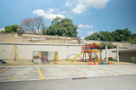 Apartamento à venda com 55m², 3 quartos e 1 vaga Apartamento à venda com 55m², 3 quartos e 1 vagaÁrea comum - Playground