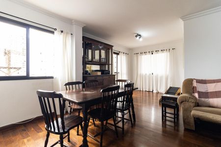 Apartamento à venda com 150m², 3 quartos e 2 vagasSala