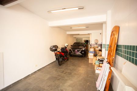 Casa para alugar com 235m², 3 quartos e 3 vagas Casa para alugar com 235m², 3 quartos e 3 vagasGaragem