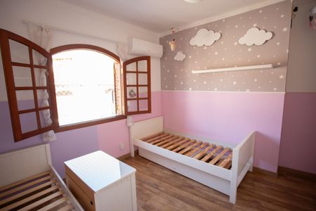 Casa para alugar com 235m², 3 quartos e 3 vagas Casa para alugar com 235m², 3 quartos e 3 vagasQuarto 2