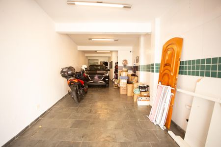 Casa para alugar com 235m², 3 quartos e 3 vagas Casa para alugar com 235m², 3 quartos e 3 vagasGaragem