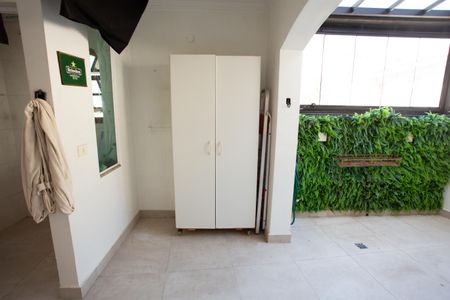 Casa para alugar com 235m², 3 quartos e 3 vagas Casa para alugar com 235m², 3 quartos e 3 vagasÁrea de Serviço