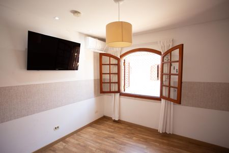 Casa para alugar com 235m², 3 quartos e 3 vagas Casa para alugar com 235m², 3 quartos e 3 vagasQuarto 1