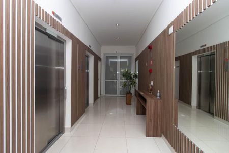 Apartamento à venda com 76m², 3 quartos e 2 vagasHall Elevadores