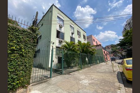 Apartamento à venda com 60m², 2 quartos e 1 vagaFachada