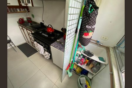 Apartamento à venda com 60m², 2 quartos e 1 vagaCozinha