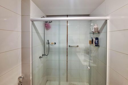 Apartamento à venda com 321m², 4 quartos e 3 vagasBanheiro da Suíte 1