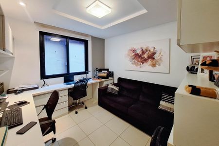 Apartamento à venda com 321m², 4 quartos e 3 vagasSuíte 3