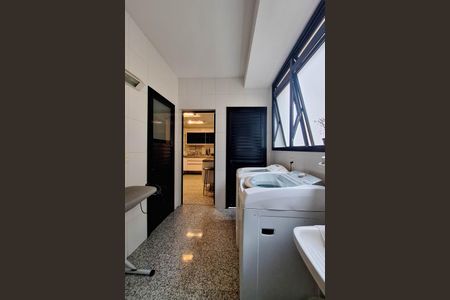 Apartamento à venda com 321m², 4 quartos e 3 vagasÁrea de Serviço