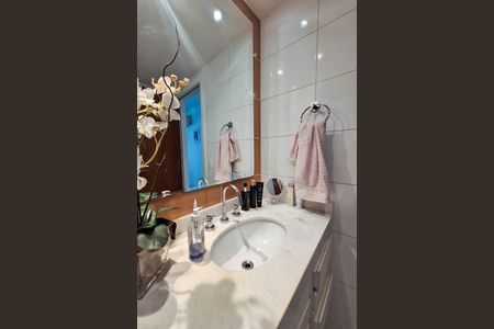 Apartamento à venda com 321m², 4 quartos e 3 vagasBanheiro da Suíte 1