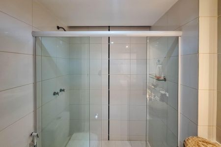 Apartamento à venda com 321m², 4 quartos e 3 vagasBanheiro da Suíte 3