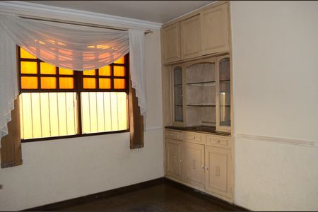 Casa à venda com 193m², 5 quartos e 4 vagasSala de Jantar