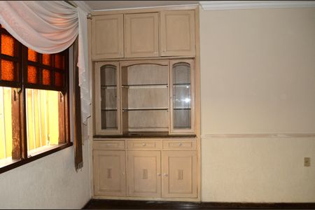 Casa à venda com 193m², 5 quartos e 4 vagasSala de Jantar