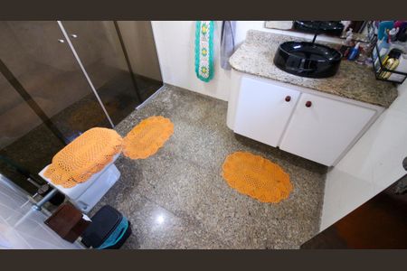 Casa à venda com 250m², 3 quartos e 3 vagasBanheiro da Suíte 1 (Casa 2)