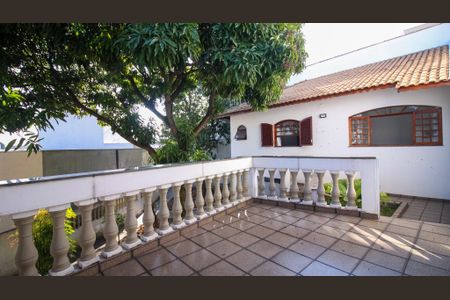 Casa à venda com 250m², 3 quartos e 3 vagasQuintal