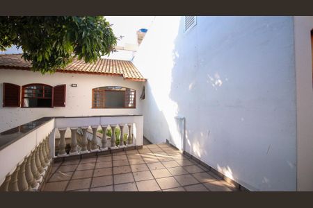 Casa à venda com 250m², 3 quartos e 3 vagasQuintal