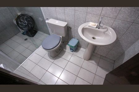 Casa à venda com 250m², 3 quartos e 3 vagasBanheiro da Suíte