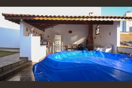 Casa à venda com 250m², 3 quartos e 3 vagasChurrasqueira