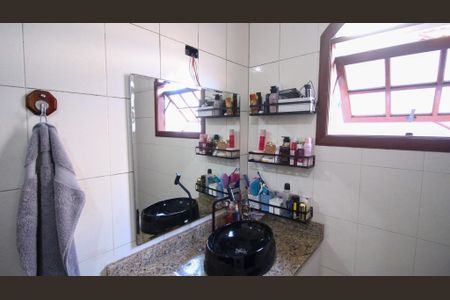 Casa à venda com 250m², 3 quartos e 3 vagasBanheiro da Suíte 1 (Casa 2)