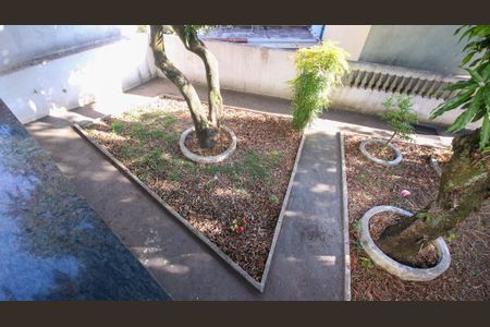 Casa à venda com 250m², 3 quartos e 3 vagasQuintal