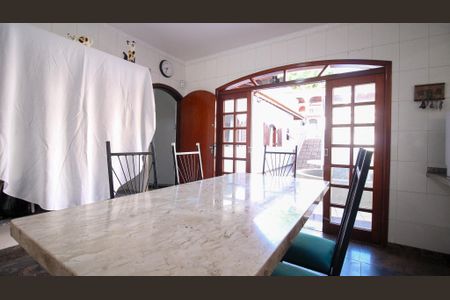 Casa à venda com 250m², 3 quartos e 3 vagasCozinha (Casa 2)