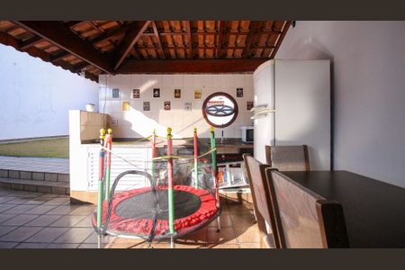 Casa à venda com 250m², 3 quartos e 3 vagasChurrasqueira