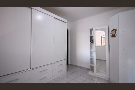 Casa à venda com 250m², 3 quartos e 3 vagasSuíte