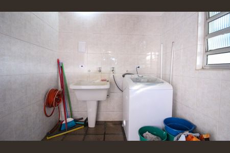 Casa à venda com 250m², 3 quartos e 3 vagasÁrea de Serviço (Casa 2)