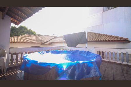 Casa à venda com 250m², 3 quartos e 3 vagasChurrasqueira