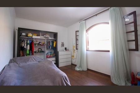 Casa à venda com 250m², 3 quartos e 3 vagasQuarto (Casa 2)
