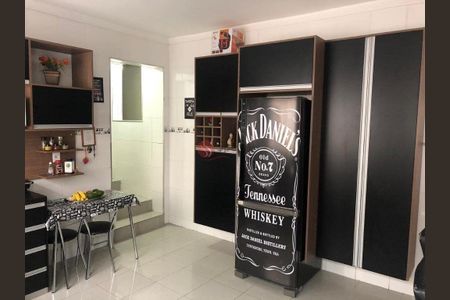 Casa à venda com 129m², 3 quartos e 1 vaga