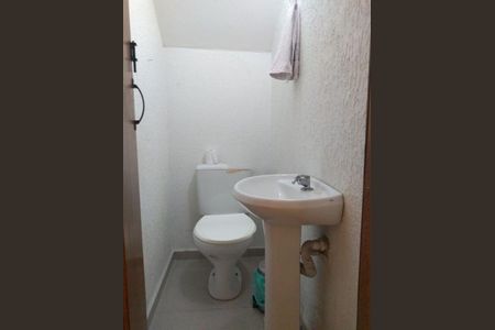 Casa à venda com 66m², 2 quartos e 1 vaga