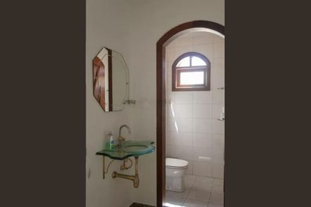 Casa à venda com 194m², 3 quartos e 4 vagas