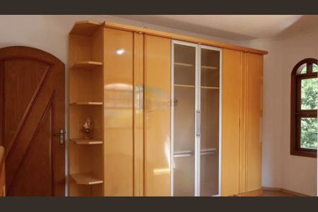 Casa à venda com 194m², 3 quartos e 4 vagas