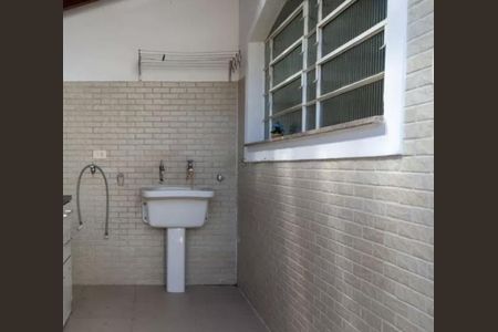 Casa à venda com 194m², 3 quartos e 4 vagas