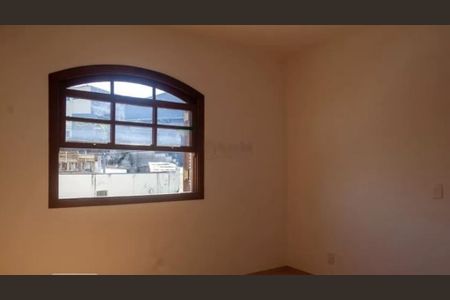 Casa à venda com 194m², 3 quartos e 4 vagas