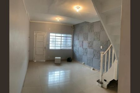 Casa à venda com 96m², 2 quartos e sem vaga