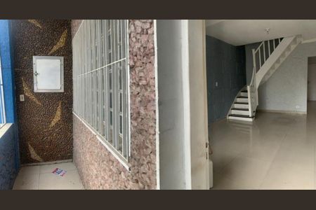 Casa à venda com 96m², 2 quartos e sem vaga