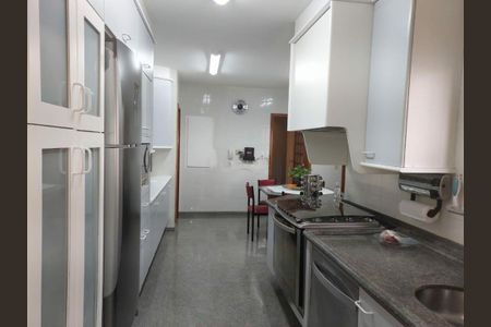 Apartamento à venda com 190m², 4 quartos e 3 vagas